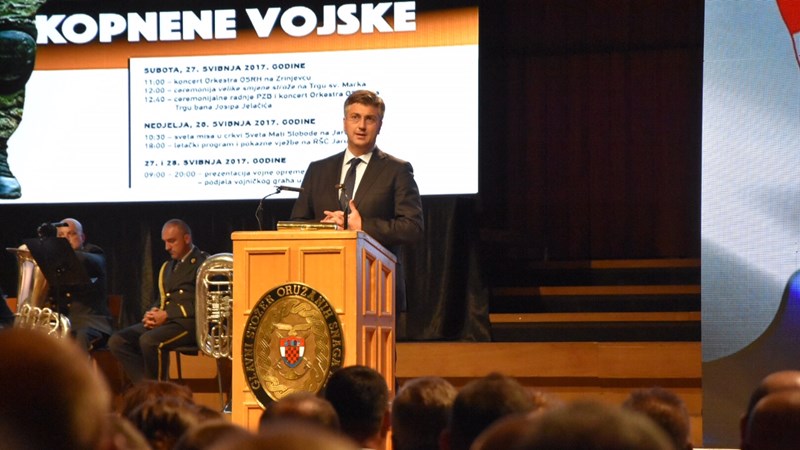 Predsjednik Vlade Plenković: Cilj nam je Hrvatsku vojsku učiniti još učinkovitijom i kvalitetnijom 